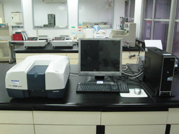UV-Visible Spectrophotometer Device photo